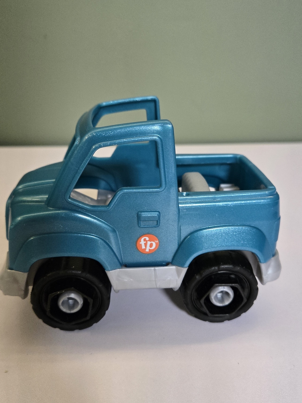 Fisher-Price Little People Vehicle Lot - 4 Trucks/Cars & 1 Figure Gently Used - Picture 10 of 12